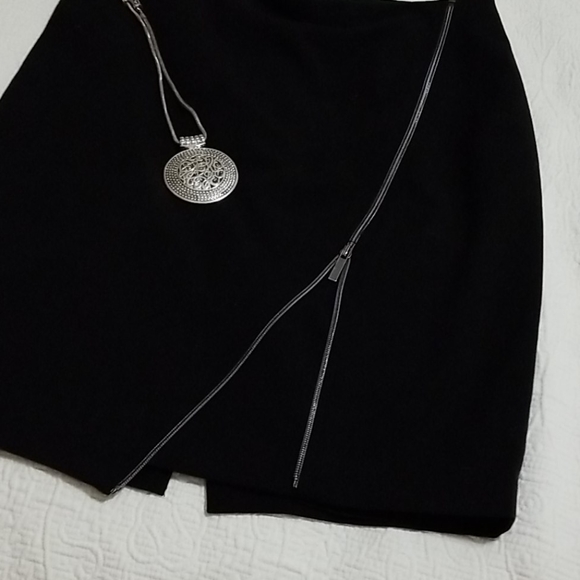 Skirt - Picture 3 of 3